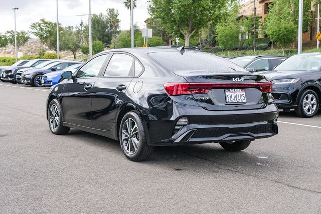 2024 Kia Forte LXS photo 4