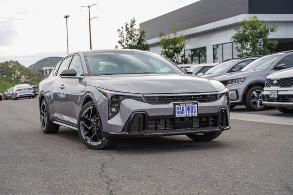 New 2026 Kia K4 GT-Line Sedan
