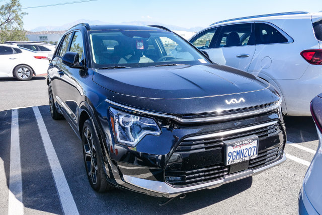 Certified 2023 Kia Niro EX Touring SUV
