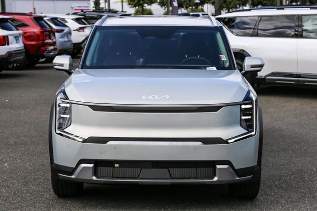 New 2024 Kia EV9 Wind SUV
