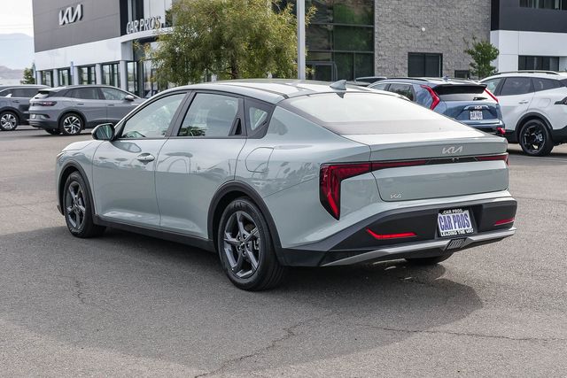 2025 Kia K4 LXS photo 4
