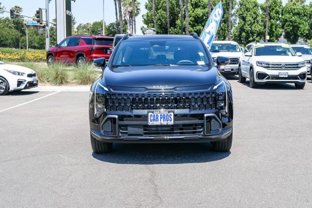 New 2026 Kia Sportage Plug-In Hybrid X-Line SUV