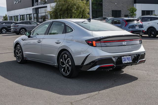 2025 Hyundai Sonata SEL photo 4