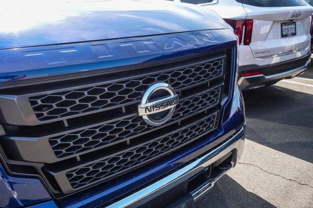 Used 2020 Nissan Titan SV Truck Crew Cab