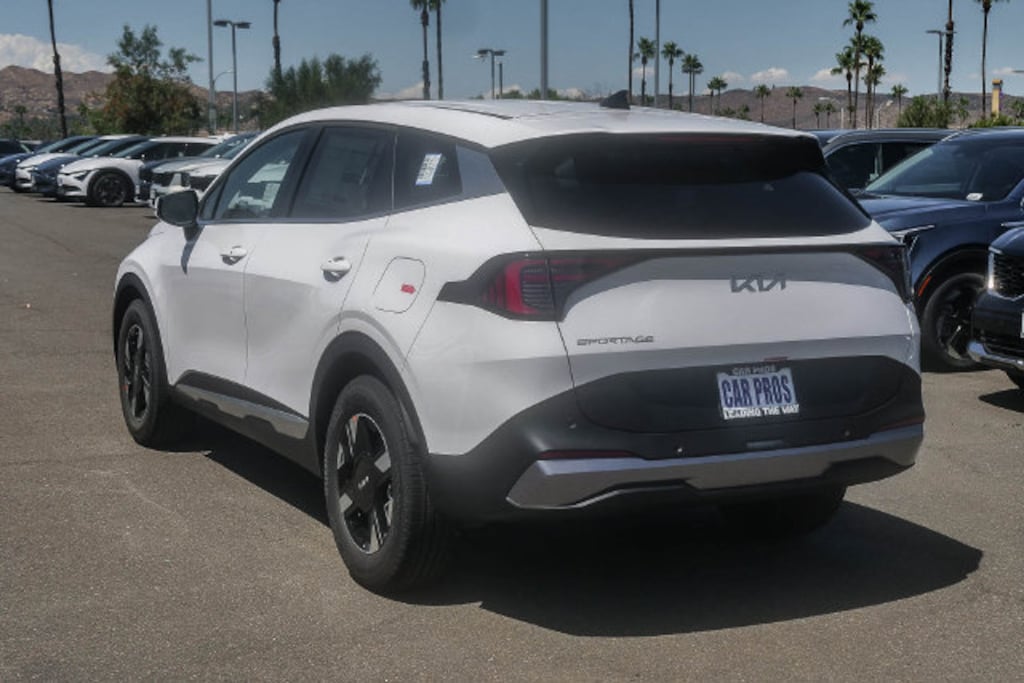 New 2027 Kia Sportage LX SUV