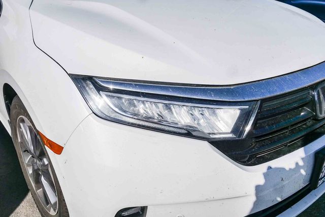 2022 Honda Odyssey Elite photo 3