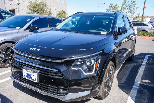 Certified 2023 Kia Niro EX Touring SUV