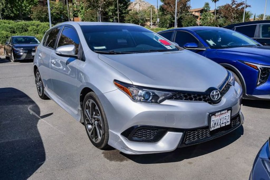 Used 2017 Toyota Corolla iM Base Hatchback