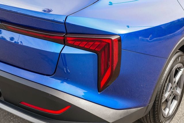 2025 Kia K4 LXS photo 3