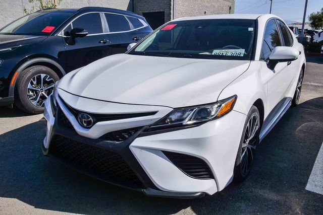 2019 Toyota Camry photo 6