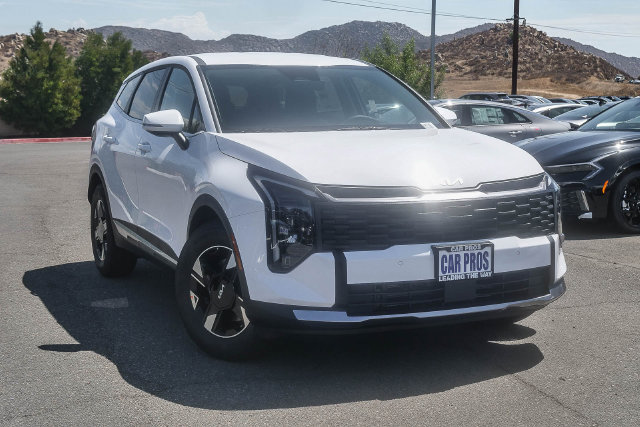 New 2027 Kia Sportage LX SUV