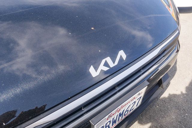 2025 Kia K4 LXS photo 3