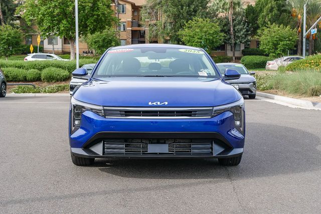 2025 Kia K4 LXS photo 2