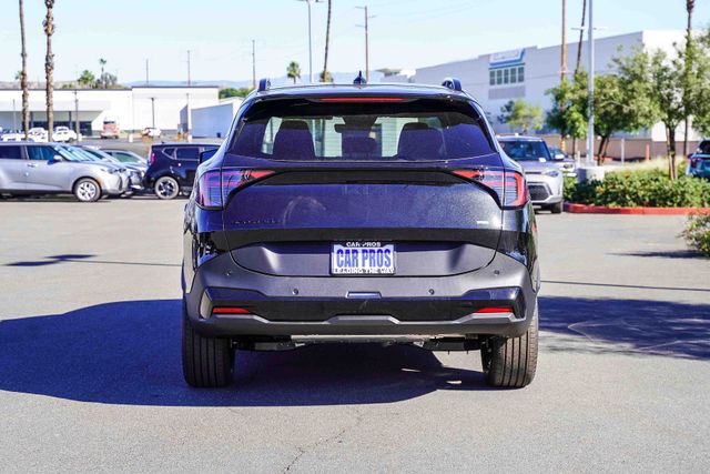 2026 Kia Sportage Plug-In Hybrid X-Line photo 5