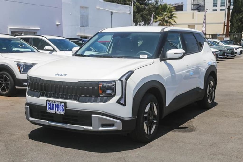 New 2027 Kia Seltos LX SUV