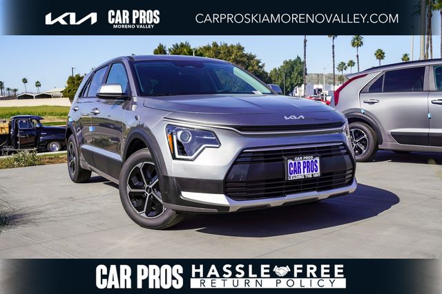 2026 Kia Niro LX HEV's photo