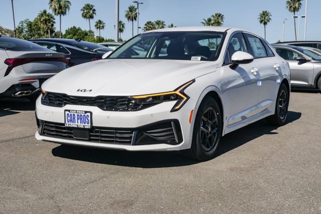 New 2026 Kia K5 LXS Sedan