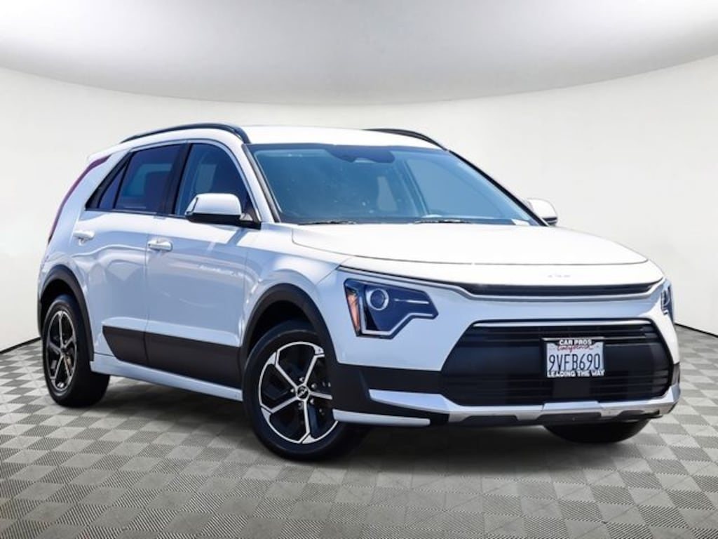 Certified 2025 Kia Niro EX SUV