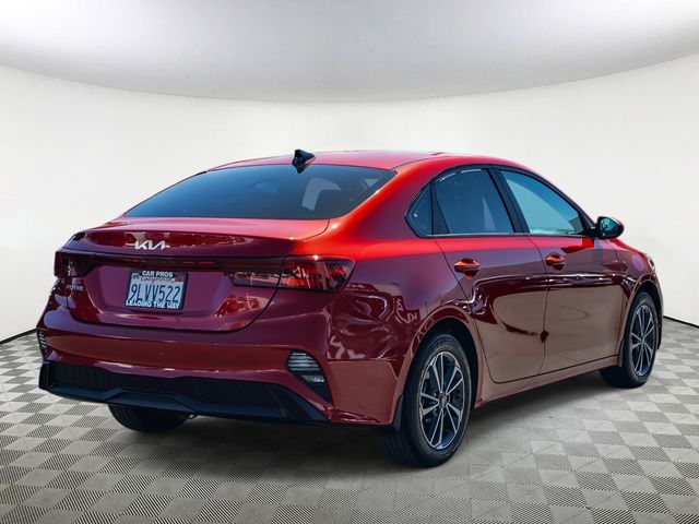 2024 Kia Forte LXS photo 3