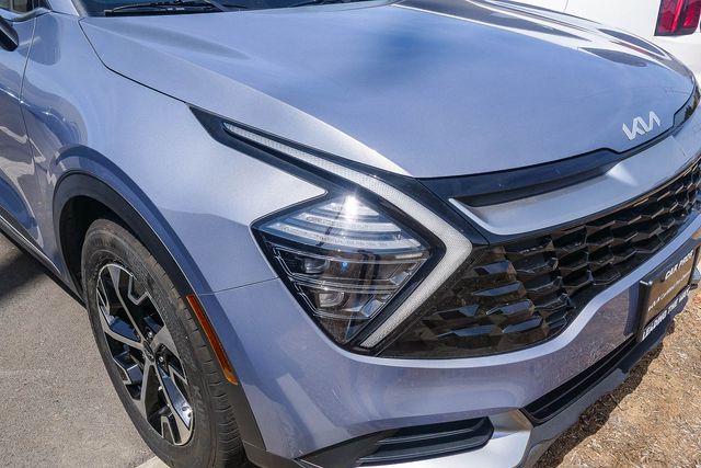 2024 Kia Sportage EX photo 3