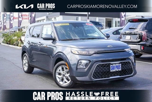 2021 Kia Soul 2.0L S IVT's photo