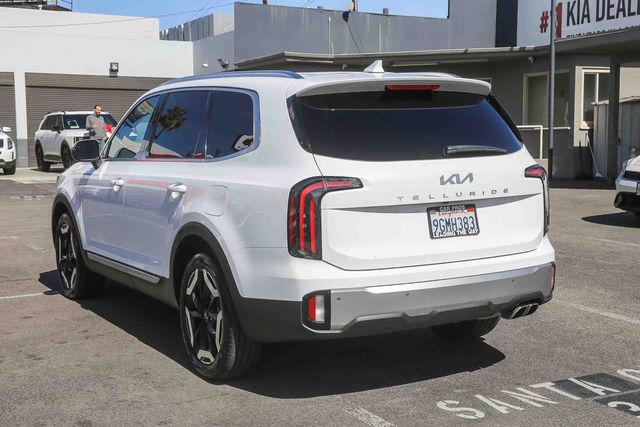 2023 Kia Telluride EX photo 3