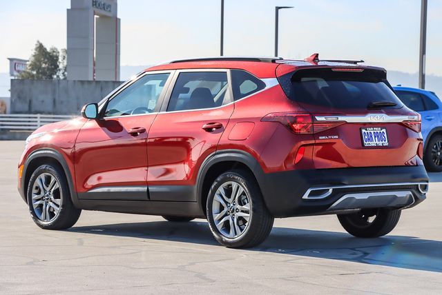 2023 Kia Seltos S photo 5