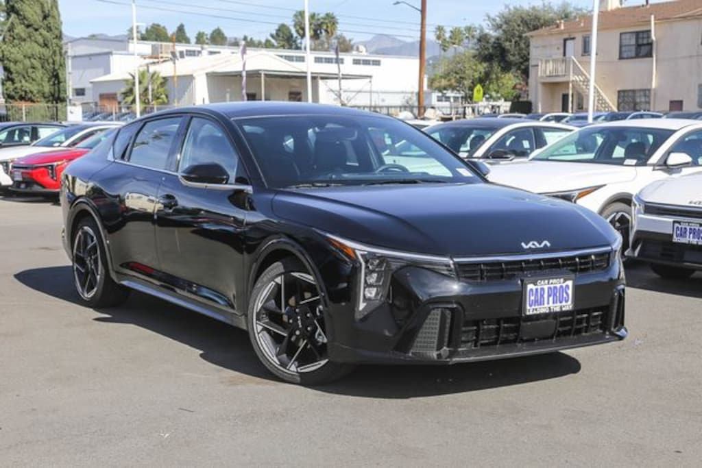 New 2026 Kia K4 GT-Line Sedan