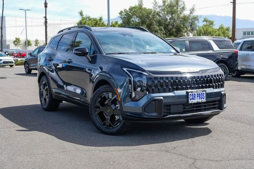 New 2026 Kia Sportage Plug-In Hybrid X-Line SUV