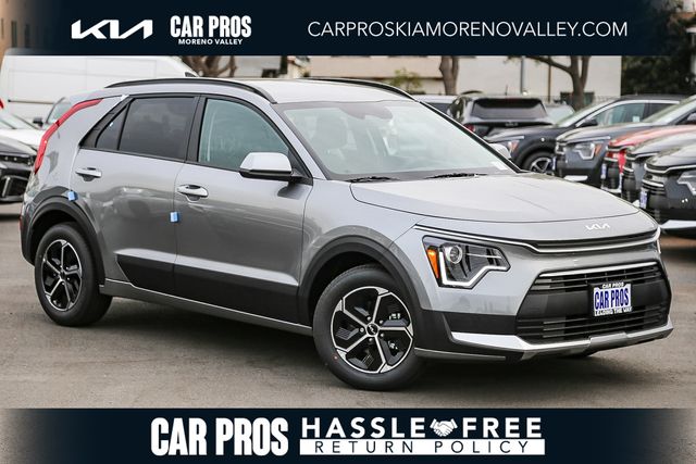2026 Kia Niro LX HEV's photo