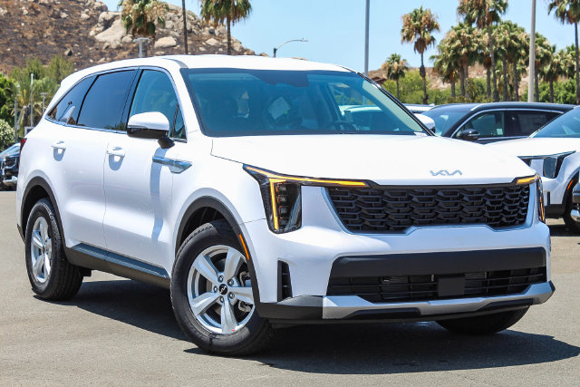 New 2024 Kia Sorento LX SUV