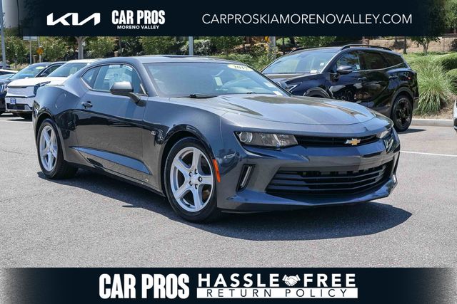 2017 Chevrolet Camaro 2.0 1LS's photo