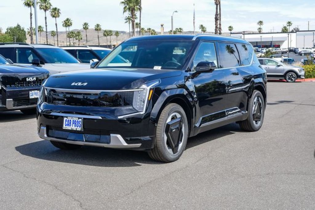 New 2026 Kia EV9 Land SUV