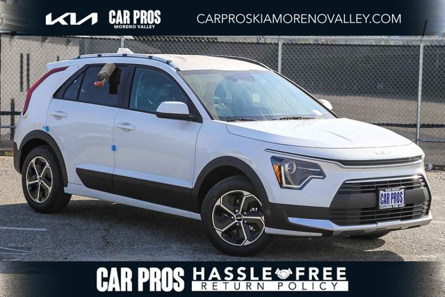 2026 Kia Niro LX HEV's photo