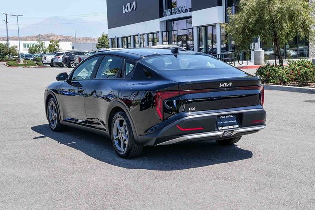 2025 Kia K4 LXS photo 4