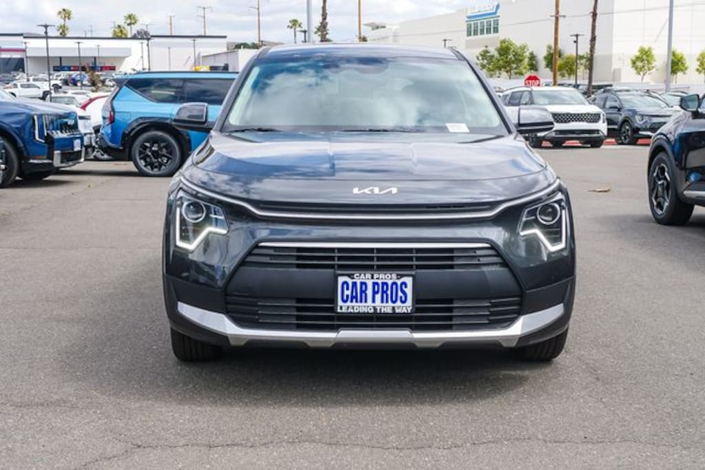 New 2026 Kia Niro LX SUV