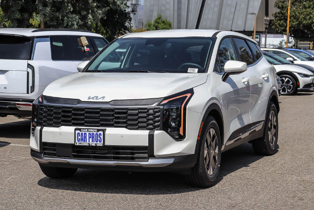 New 2027 Kia Sportage Hybrid LX SUV
