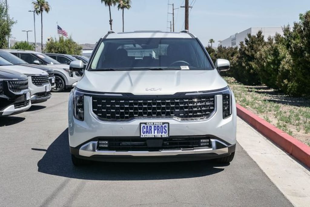 New 2026 Kia Carnival Hybrid SX Van Passenger Van