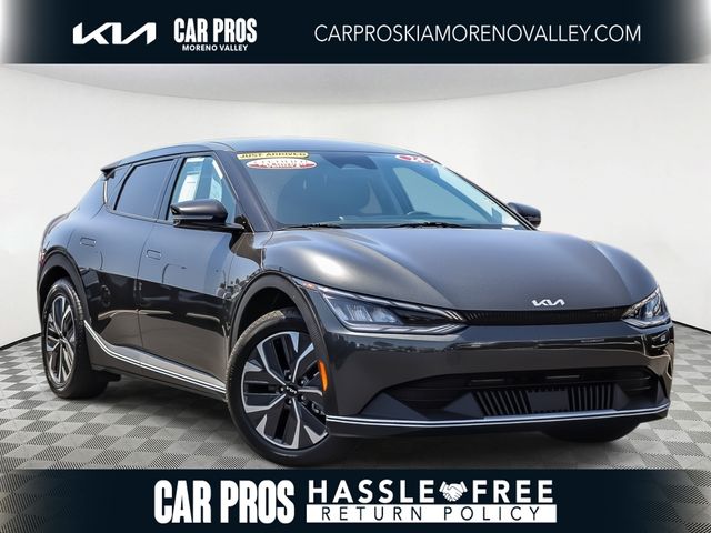 2024 Kia EV6 Light L/R's photo