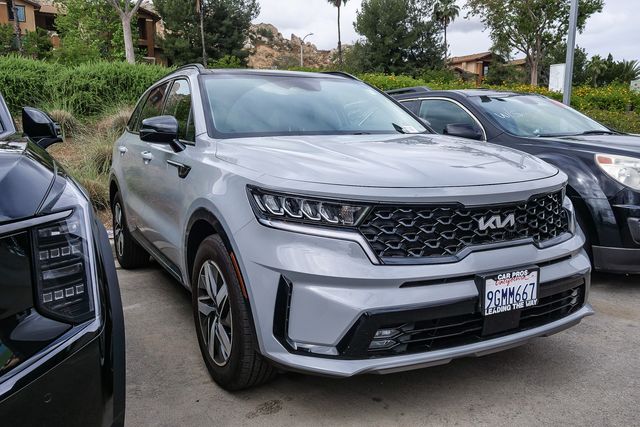 2023 Kia Sorento EX photo 2