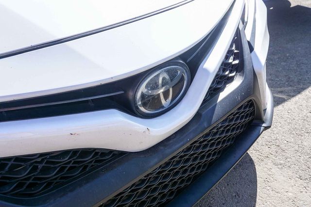 2019 Toyota Camry photo 4