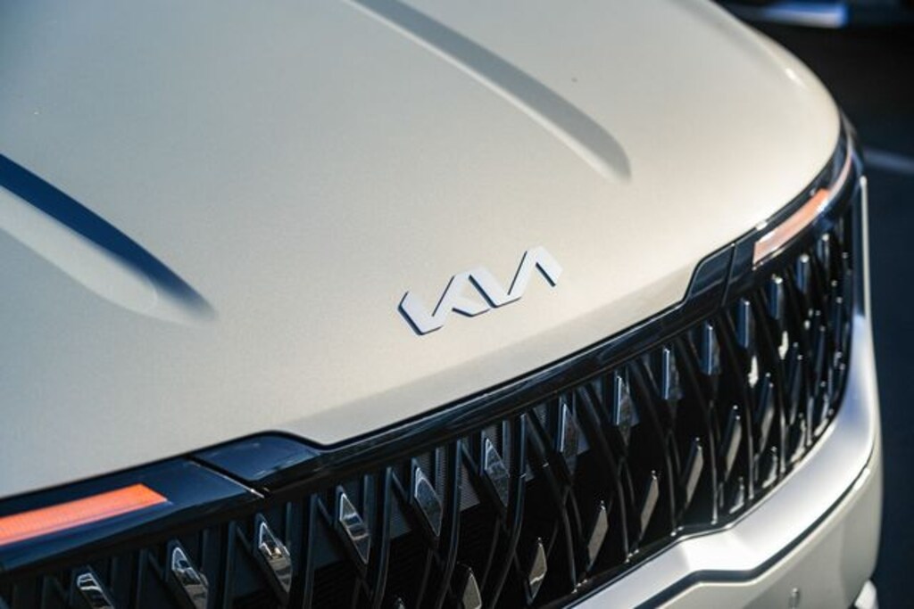 New 2026 Kia Carnival EX Van Passenger Van