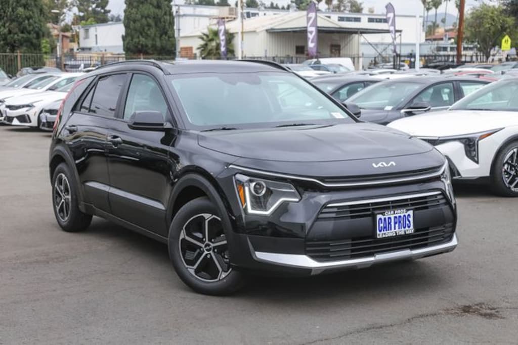 New 2026 Kia Niro LX SUV