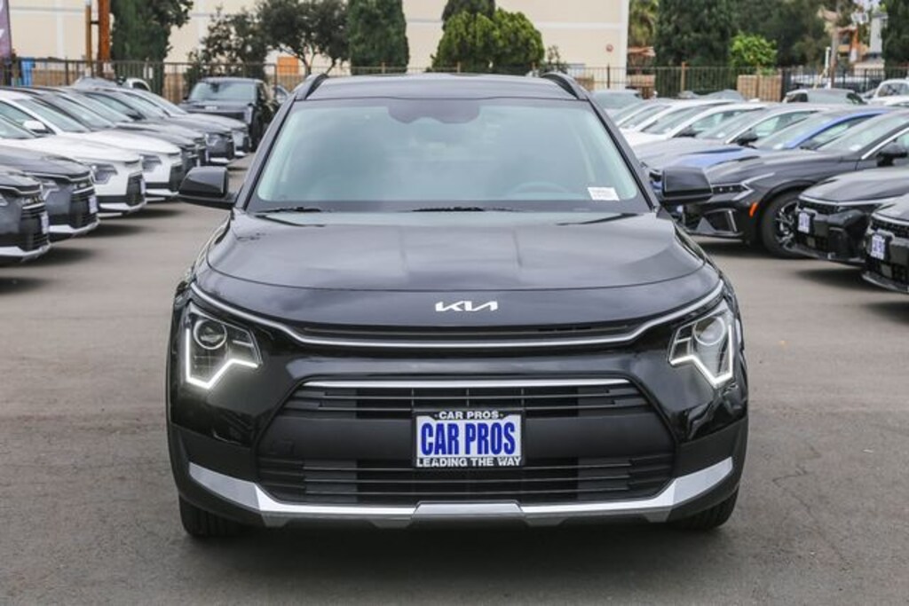 New 2026 Kia Niro LX SUV
