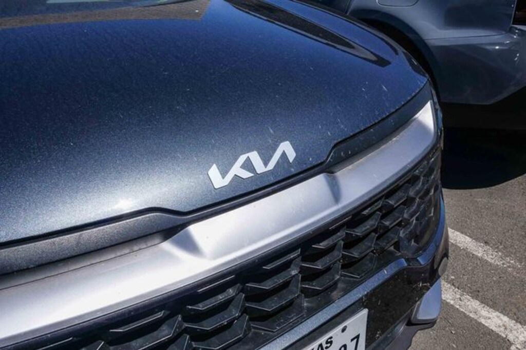 Certified 2025 Kia Sportage LX SUV