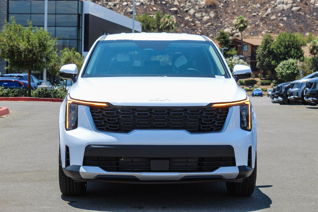 New 2024 Kia Sorento LX SUV