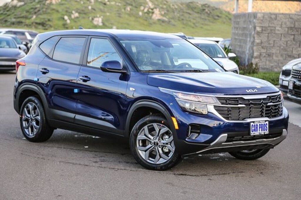 New 2026 Kia Seltos LX SUV
