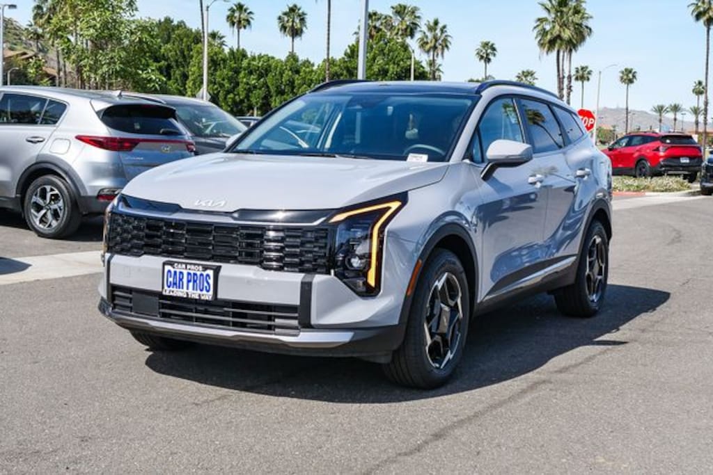 New 2026 Kia Sportage Hybrid EX SUV