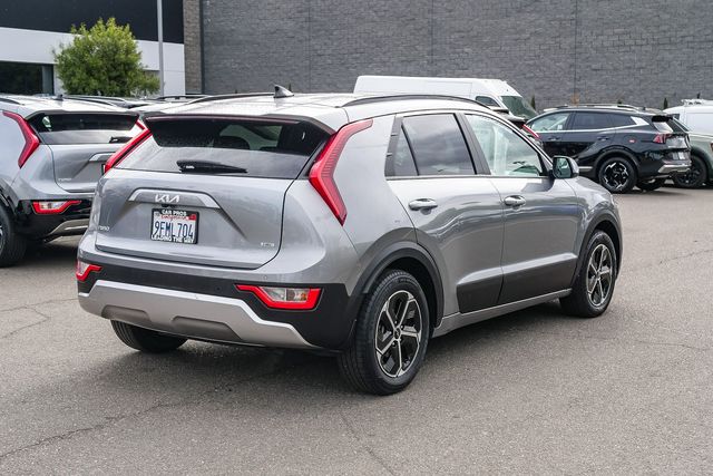 2023 Kia Niro EX photo 6
