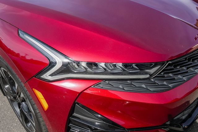 2022 Kia K5 GT-Line photo 3